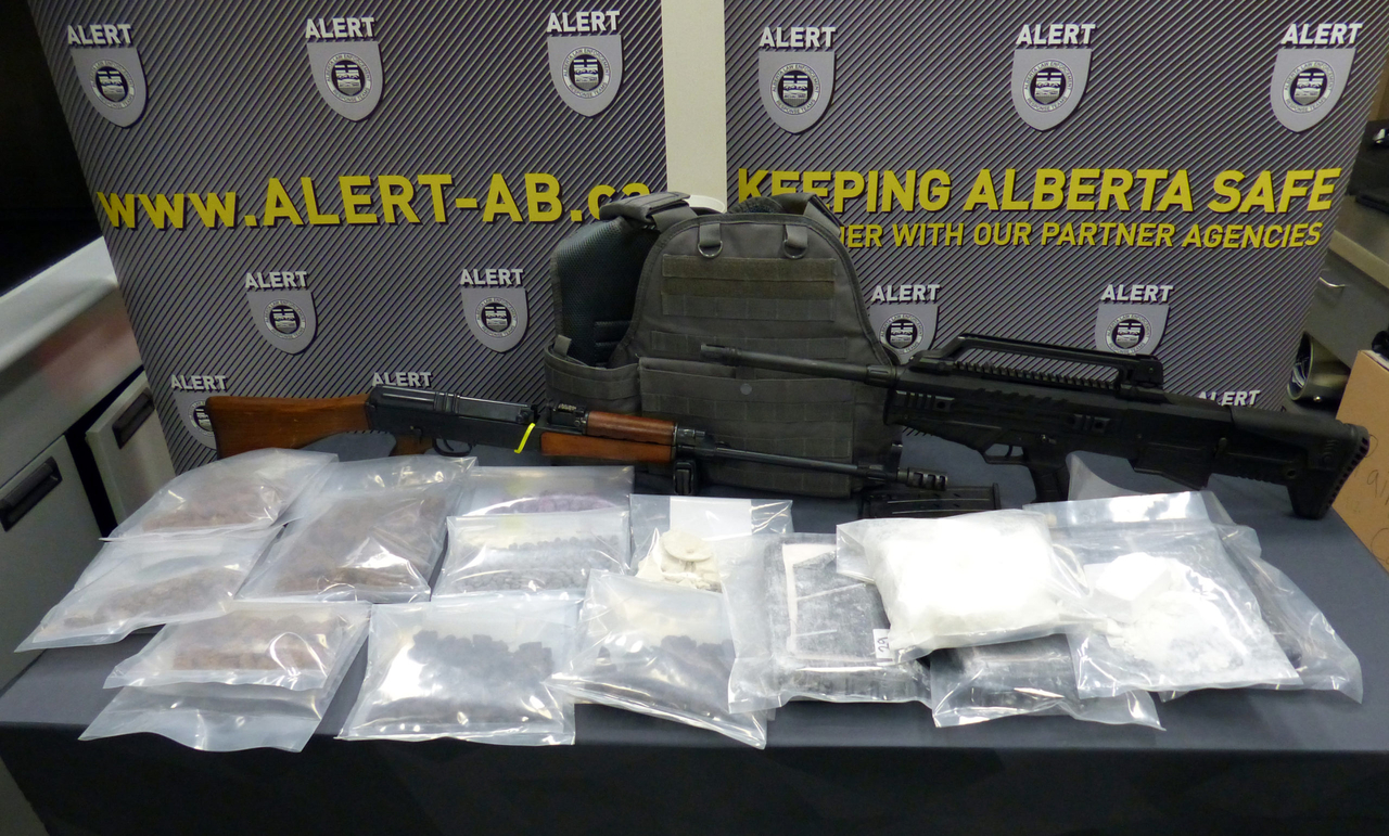 Over $1M Worth of Drugs, Cash Seized in Alberta Drug Bust - Vimarsana News