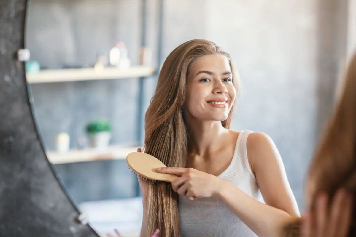 Comb through prior to styling. (Prostock-Studio / iStock via Getty Images Plus)