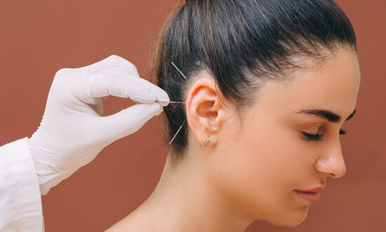 Acupuncture & Ginger Moxibustion Effective for Tinnitus
