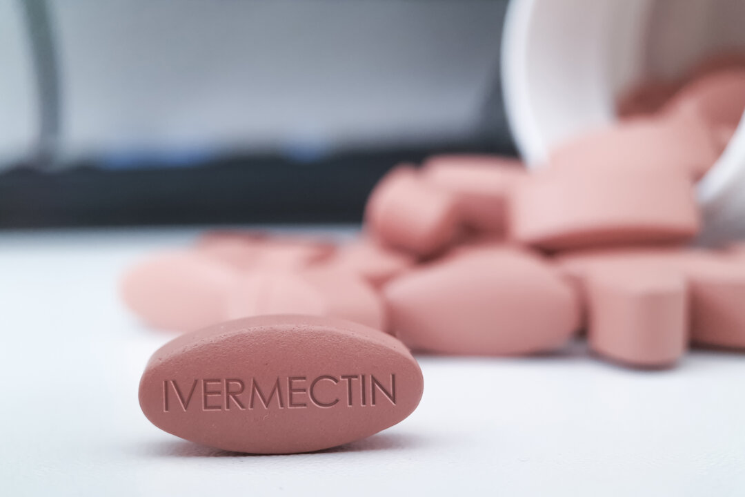 Australia backsteps its stance on the effect of ivermectin on COVID-19. (Sonis Photography/Shutterstock)
