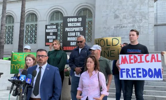 Former, Current LA City Employees Call for Employee Vaccine Mandate to End