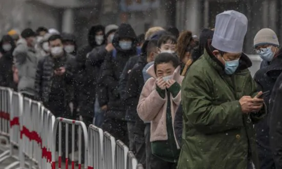 Chinese Businessmen: Enterprises Are Struggling Under COVID-Zero Policy