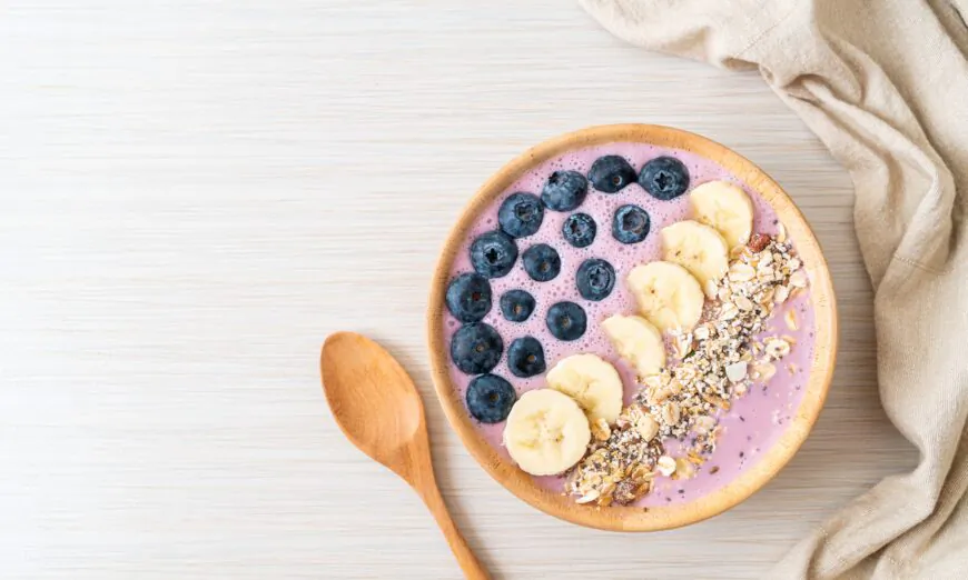 Start your day off right with this easy breakfast. Chia seeds are an excellent source of fiber and omega-3 fatty acids. (gowithstock/Shutterstock)