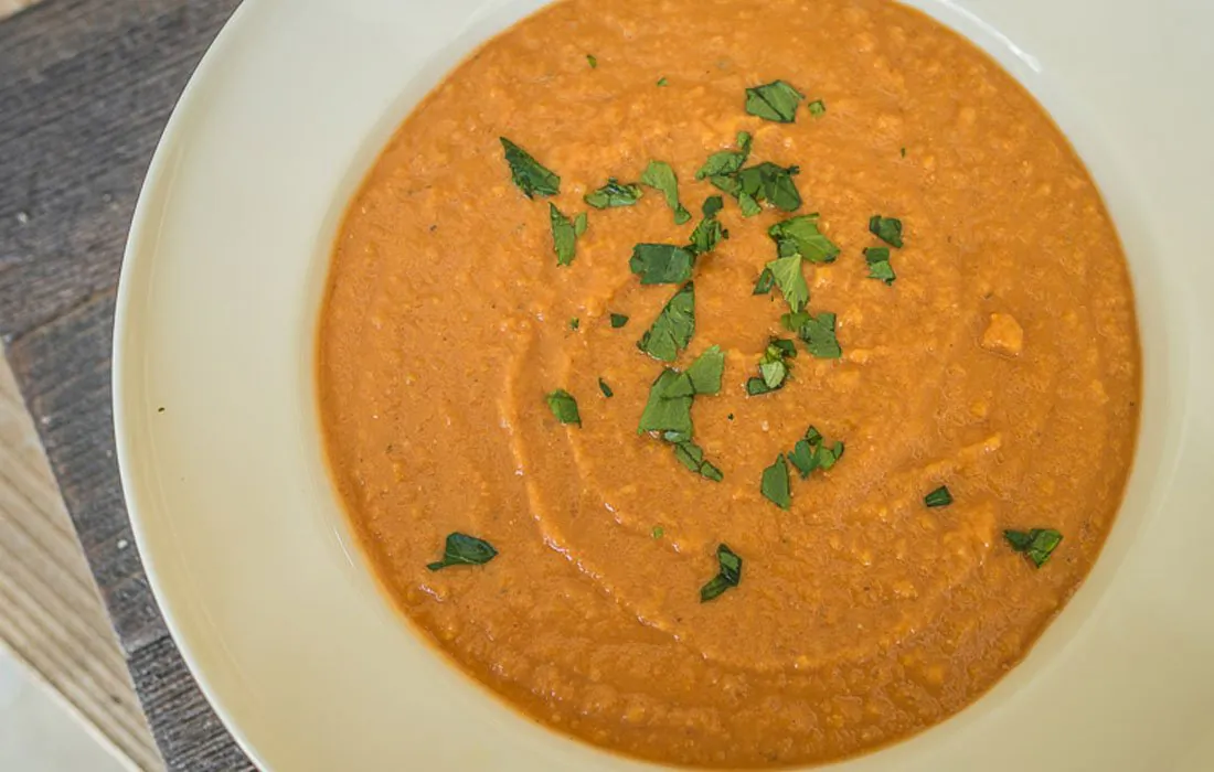 This must-try soup brings together a delicious combination of flavors. And if that’s not enough, it’s really easy to make. (www.drfuhrman.com)