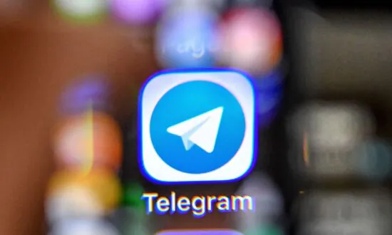 Chinese Police Order Parents to ‘Immediately’ Delete Encrypted Apps From Their Children’s Smartphones