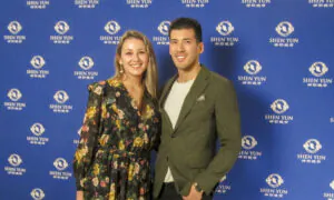 ‘You Don’t Want to Look Away’: Graphic Designer Marvels at Visuals in Shen Yun