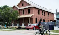 US Home Prices Rise in March, Building Permits Increase Due to Housing Shortage