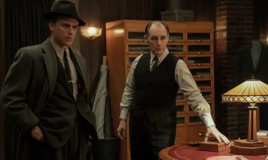 Film Review: ‘The Outfit’: Rookie Director Graham Moore’s Slow Burn Crime Thriller