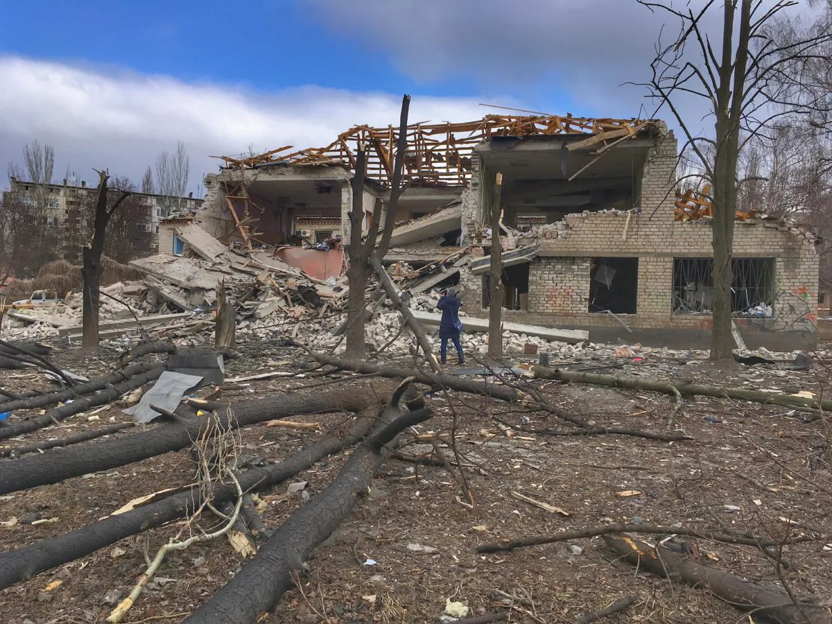 Damaged residential buildings in Kramatorsk, Ukraine, on March 18, 2022. (Provided to The Epoch Times)