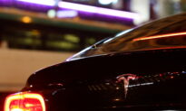 Paris Taxi Driver Files Lawsuit Against Tesla After Fatal Crash