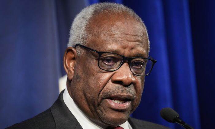Supreme Court Justice Clarence Thomas speaks during an event in Washington on Oct. 21, 2021. (Drew Angerer/Getty Images)