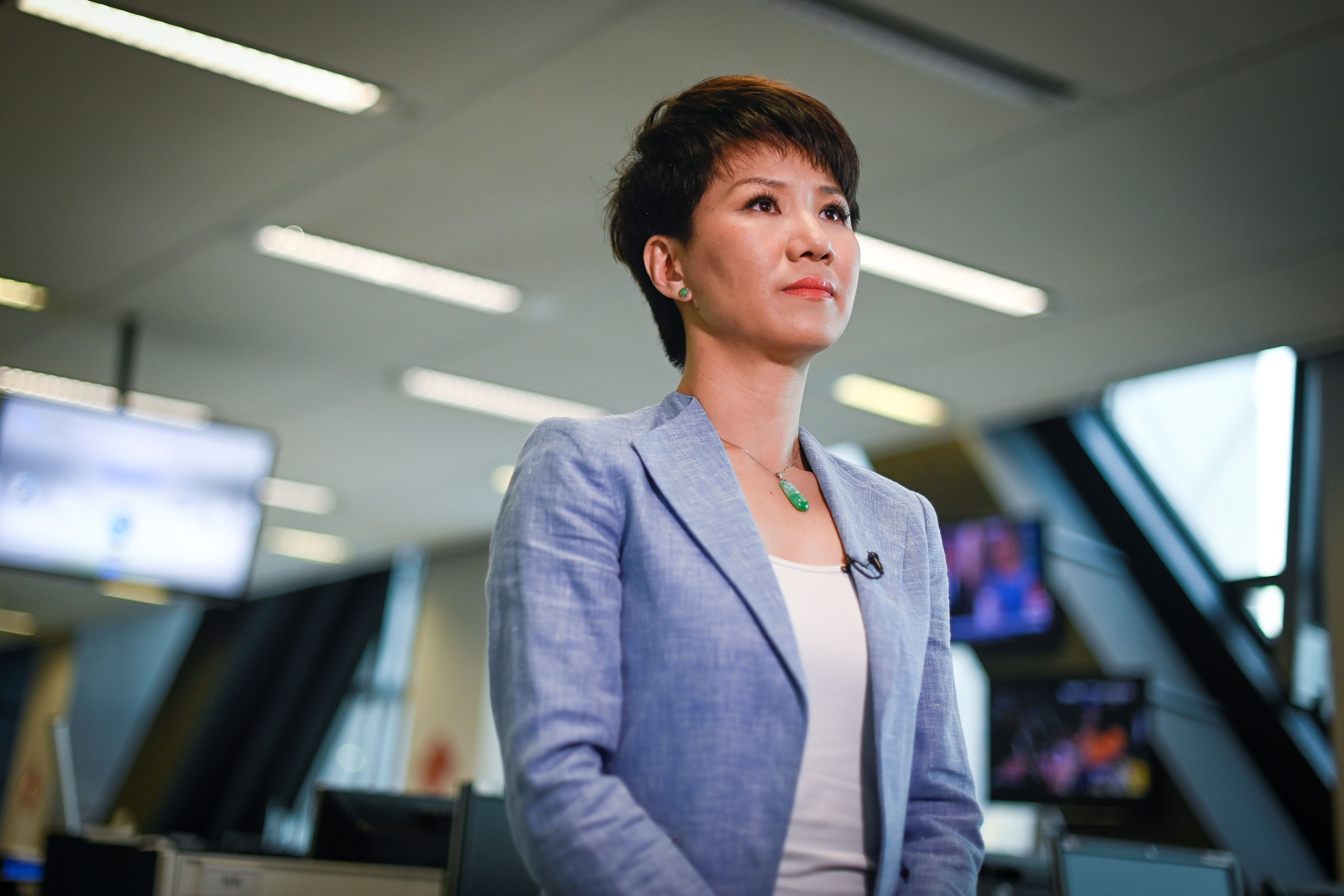 Chinese Regime's Star TV Anchor: To Fight Russia Is to Fight a Friend - Vimarsana News