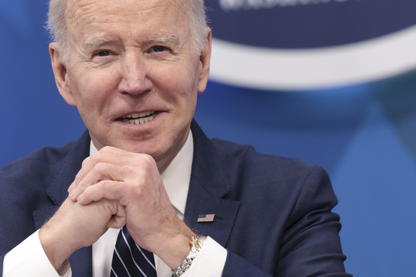 Biden Is Giving Ethics Waivers To Top Officials At a Quicker Pace Than Trump Did: Watchdog - Vimarsana News