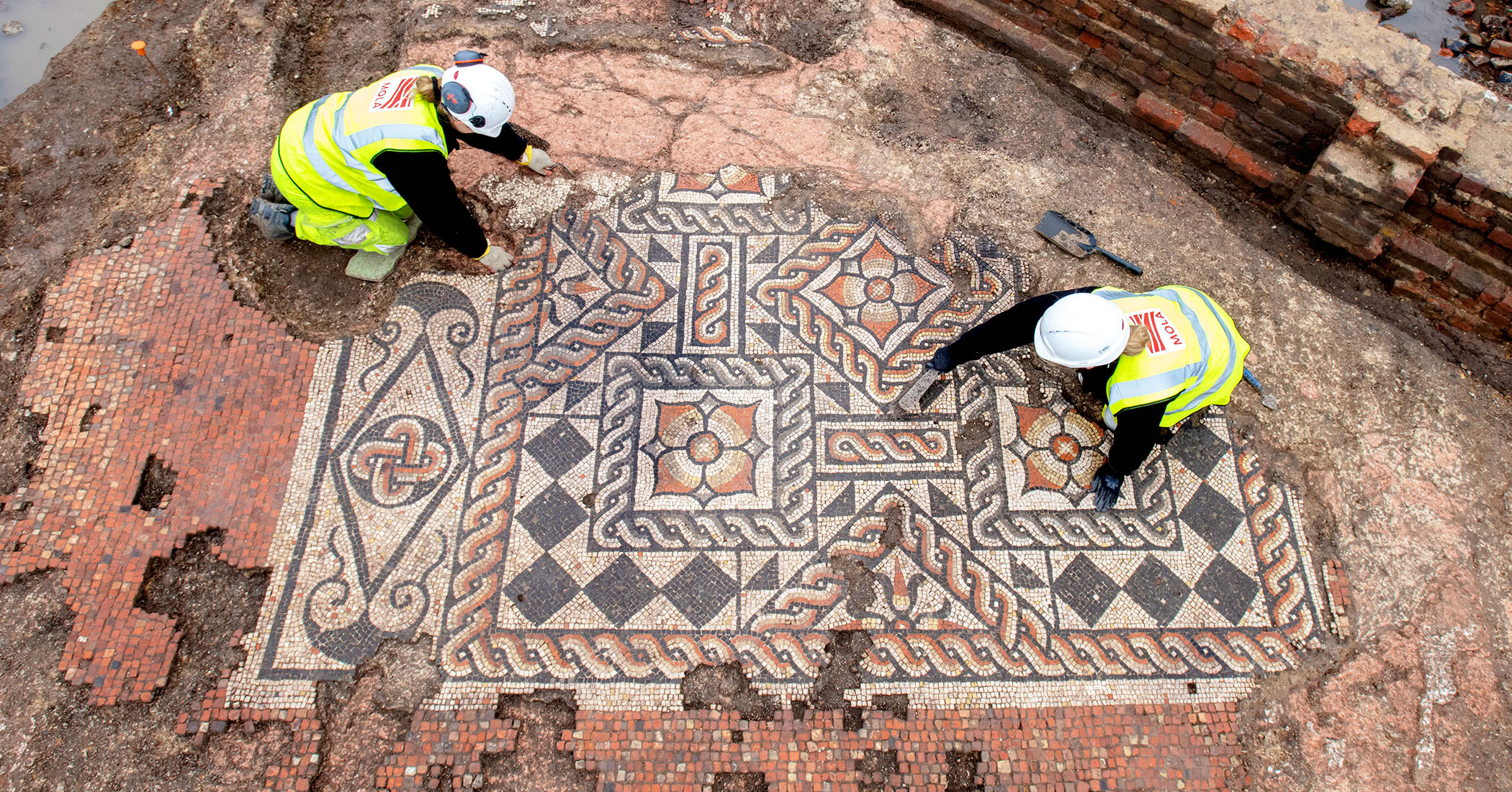 Archeologists Uncover London’s Largest Roman Mosaic in 50 Years Near