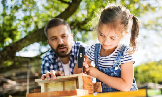 5 Reasons Entrepreneurs Should Hire Their Children
