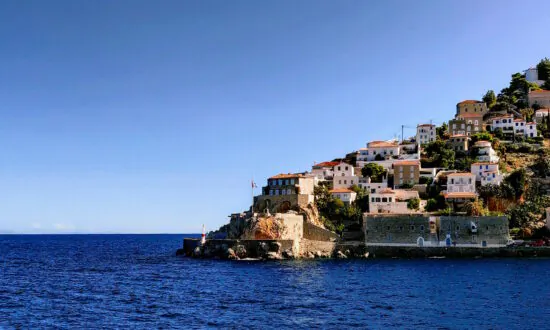 Sailing the Saronic Gulf: Discovering the Other Greek Islands