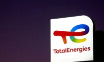 French Gasoline Stations Running Dry, 10 Percent in Paris Area Face Supply Problems