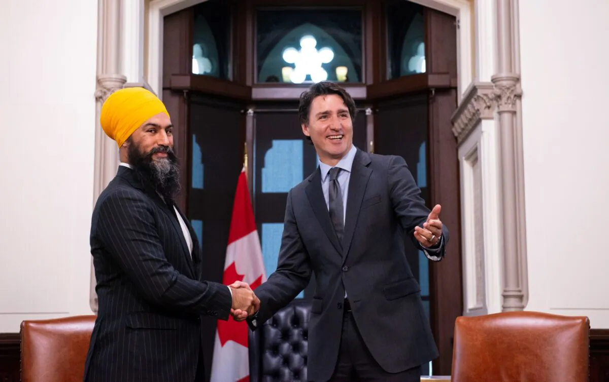NDP Leader Jagmeet Singh meets with Prime Minister Justin Trudeau on Parliament Hill in Ottawa on Nov. 14, 2019. (The Canadian Press/Sean Kilpatrick)