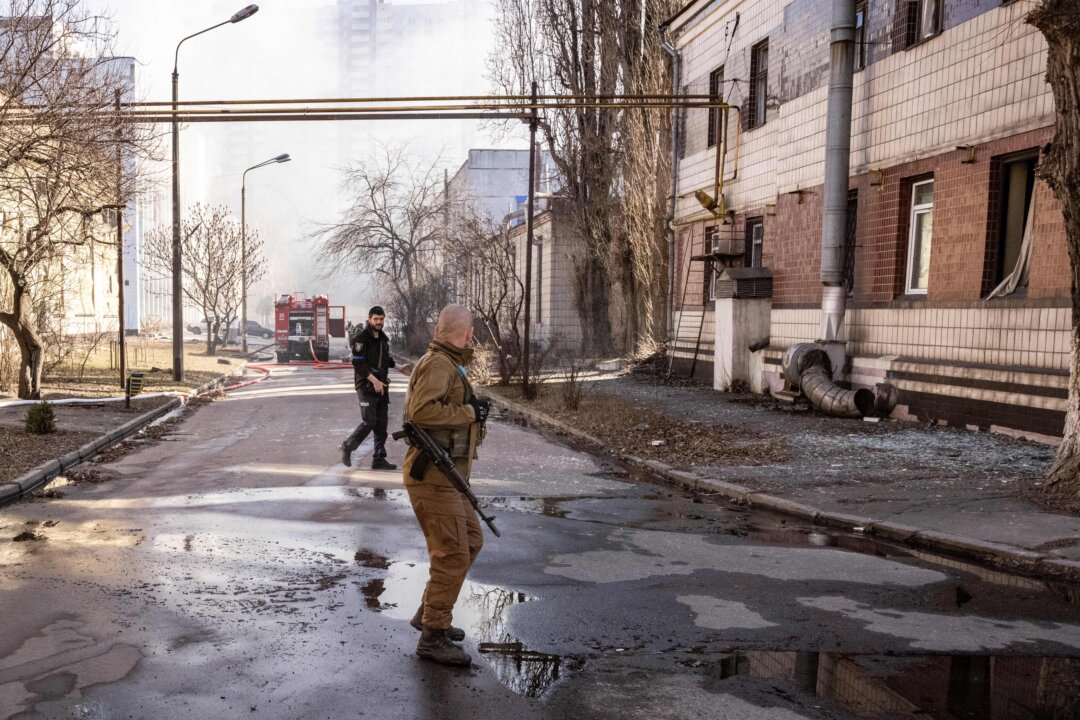 Ukraine Says It Recaptured Kyiv Suburb as Zelensky Reiterates Call for Talks With Putin