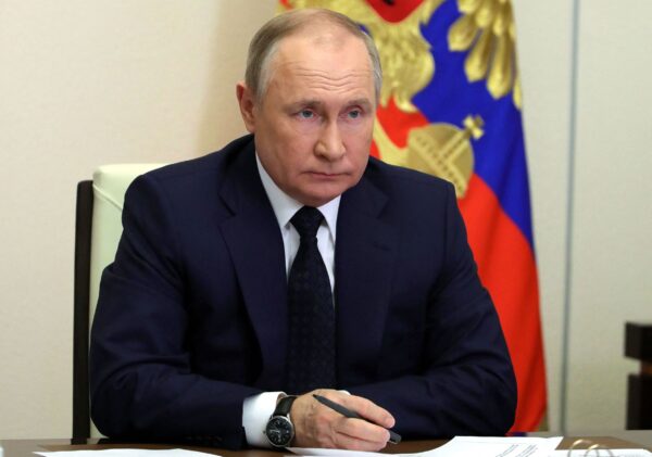 Blinken: US Not Trying to Topple Putin; Ukraine Ready to Discuss Neutral Status | NTD News Today
