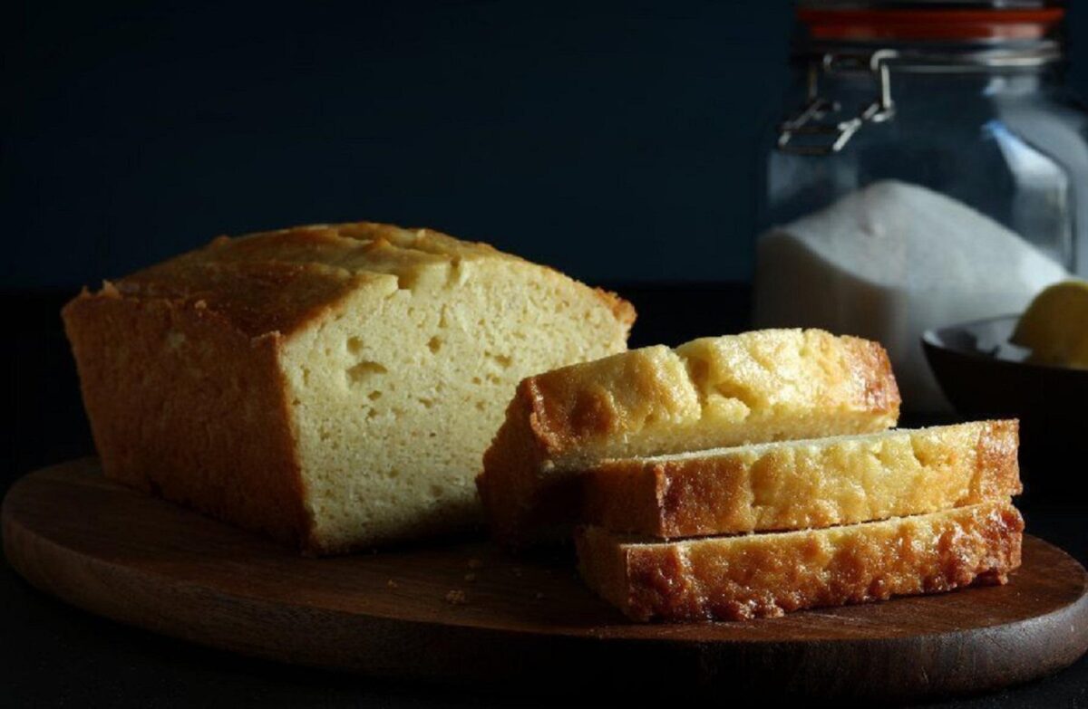 A very basic recipe for a lemon loaf, that has a chef-worthy secret. (Courtesy to E. Jason Wambsgans/Chicago Tribune; Joan Moravek/food styling)