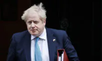 UK Police to Issue 1st 20 Fines Over Lockdown Parties in Government Buildings