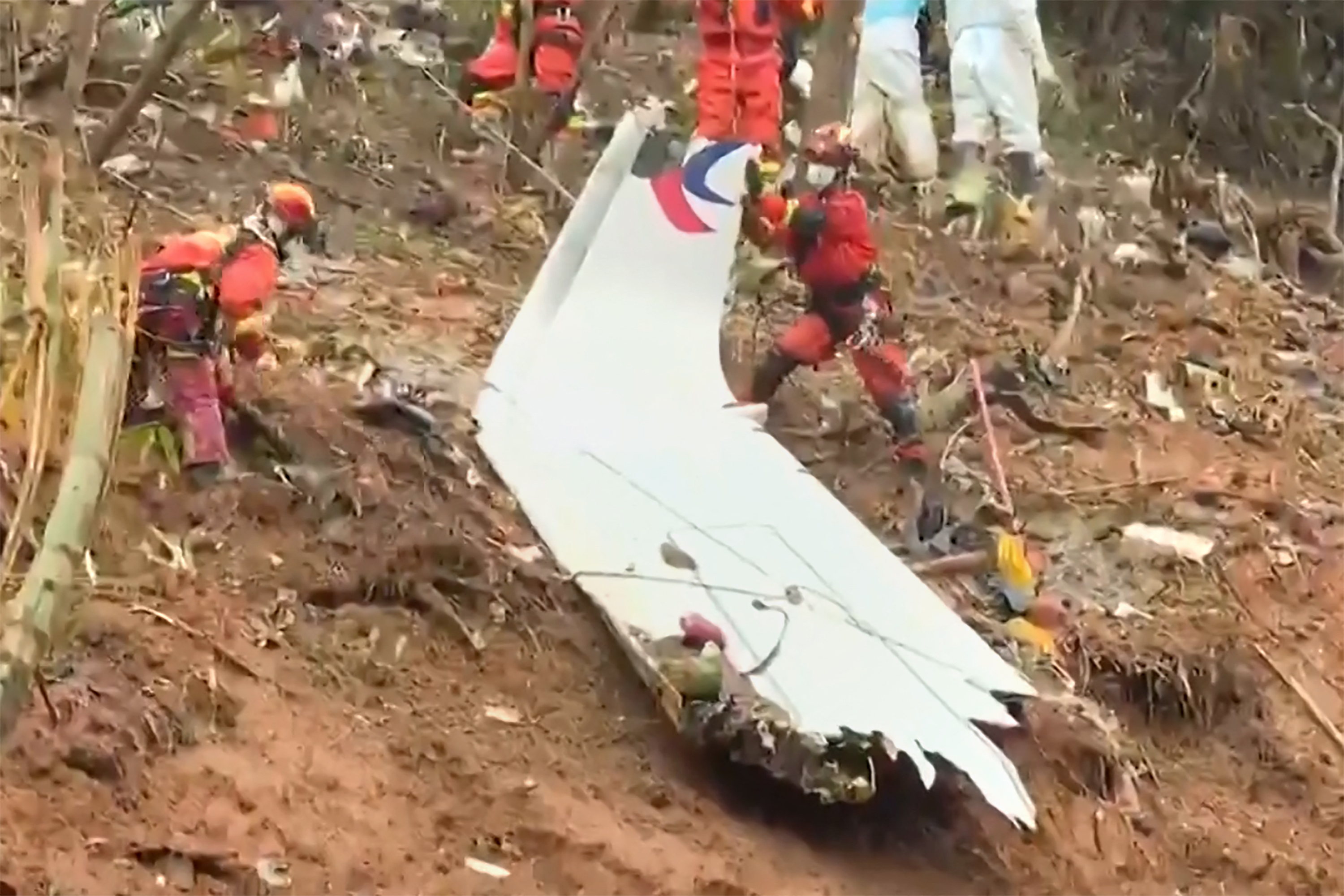 Exclusive: Former NTSB Expert Opposes Speculation About China Eastern Crash Causes, Urging Patience Until Flight Data Readout - Vimarsana News