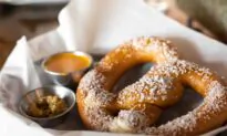 Einkorn Soft Pretzels