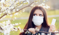 What to Eat to Help with Seasonal Allergies (Hay Fever)