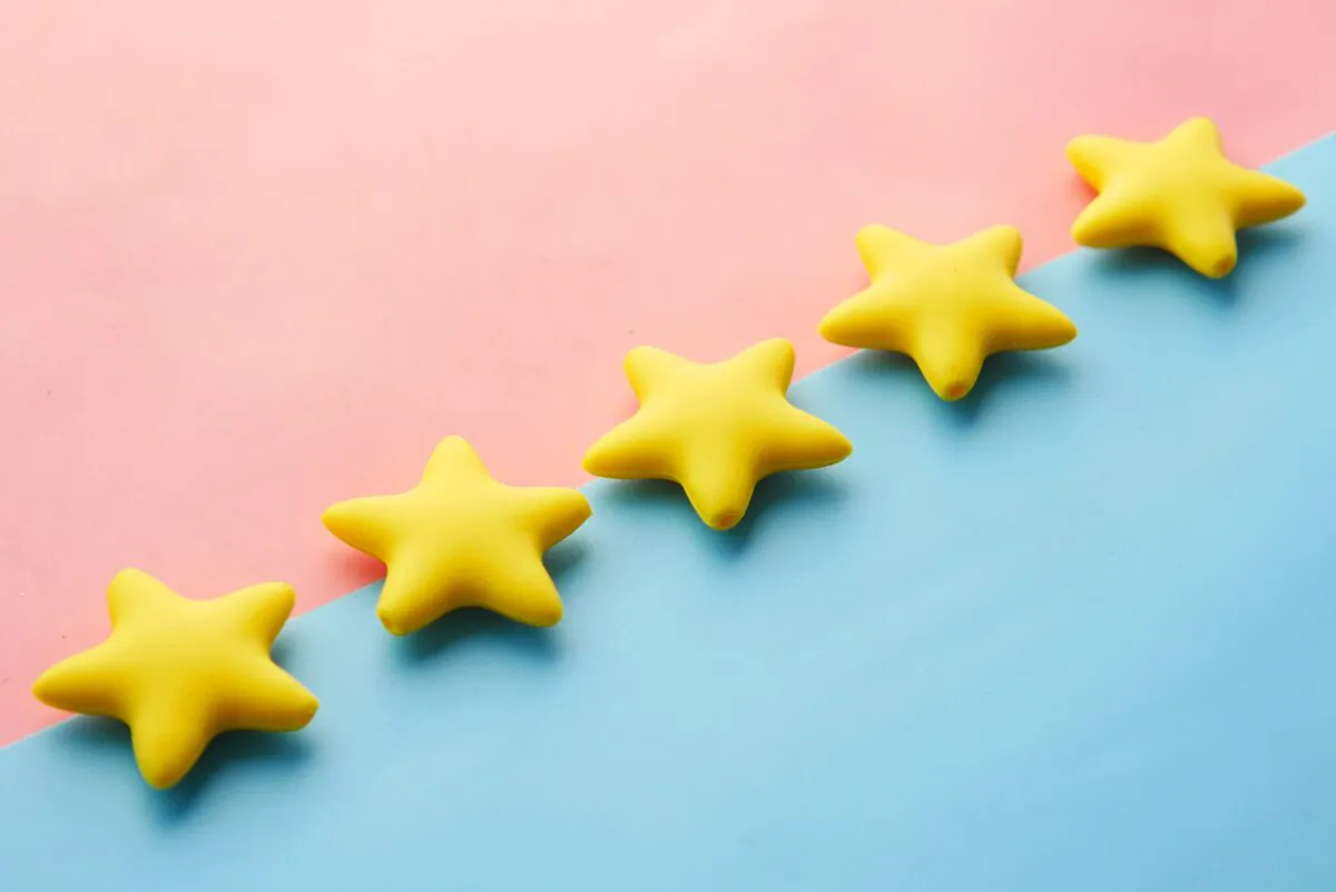 Stock photo of star-shape objects representing the review stars. (Towfiqu barbhuiya/Pexels)