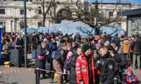 UK Government May Be Sued Over Delays for Ukrainian Refugees