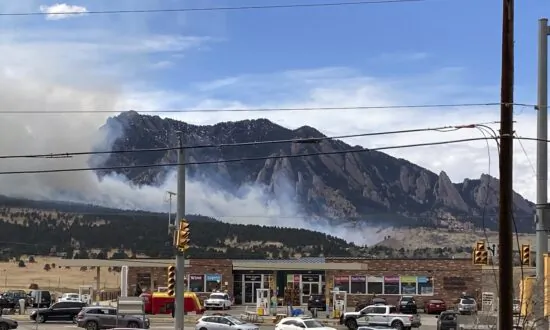 Officials Lift Most Evacuation Orders on Colorado Wildfire