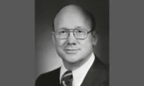 Former Arkansas Sen. Kaneaster Hodges, Who Served Just Over a Year, Dies