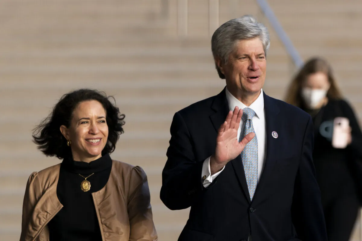 U.S. Rep. Jeff Fortenberry (R-Neb.) and wife, Celeste, arrive at the federal courthouse for his trial in Los Angeles, on March 16, 2022. (Jae C. Hong/AP Photo/File)