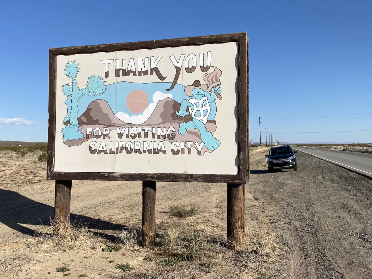 A welcome sign to California City, Calif. (Tim Johnson)