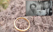 Metal Detectorist Helps 87-Yr-Old Neighbor Reunite With Wedding Ring She Lost in the 1960s in a Potato Patch