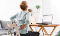 Ancient Chinese Healing Techniques Effectively Relieve Back Pain