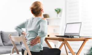 Ancient Chinese Healing Techniques Effectively Relieve Back Pain