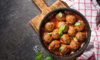 What Is the Difference Between Italian and Swedish Meatballs?
