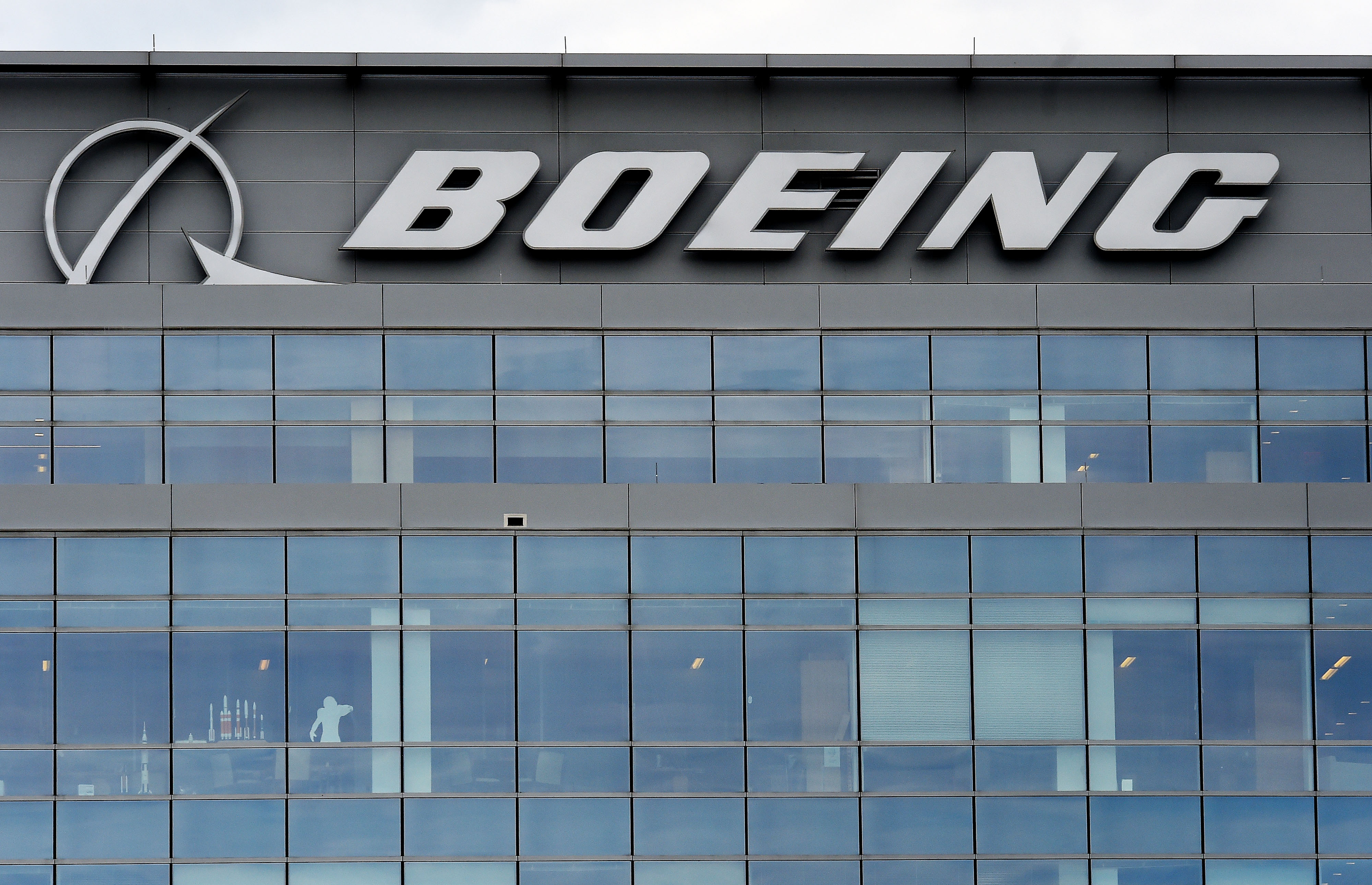 Boeing's Defense Head to Retire, Global Services Head to Take Over - Vimarsana News