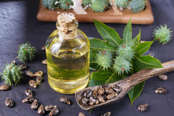 Castor Oil Packs: A Useful Natural Remedy