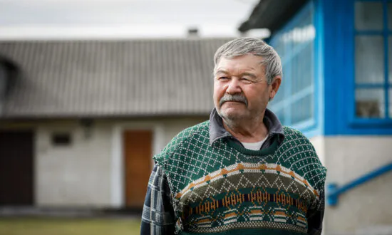 War Touches a Ukrainian Village Far From the Frontlines