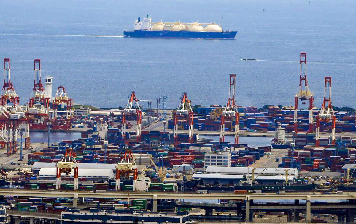 A liquefied natural gas tanker behind a port in Yokohama, south of Tokyo, on Sept. 4, 2015. (Yuya Shino/Reuters)