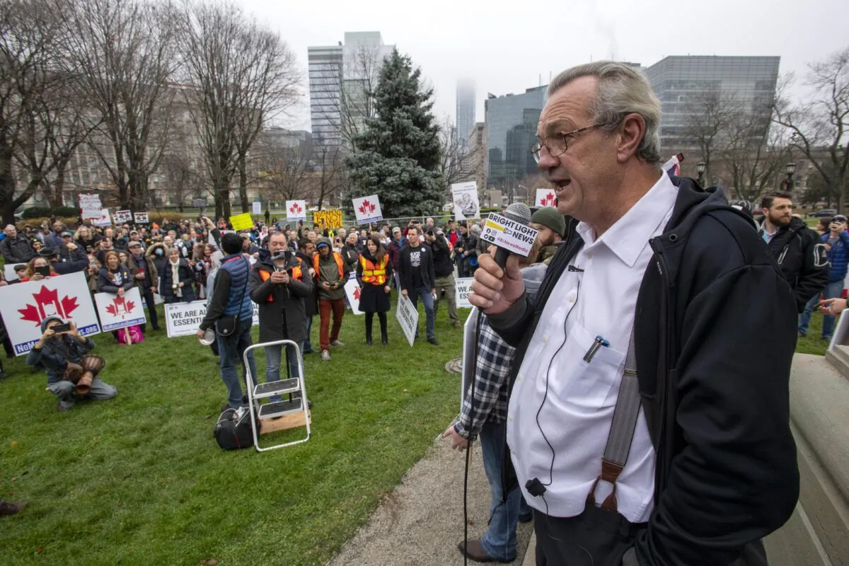Former Ontario Independent MPP Randy Hillier speaks to anti-lockdown protesters at the Ontario legislature in Toronto on Nov. 26, 2020. (The Canadian Press/Frank Gunn)