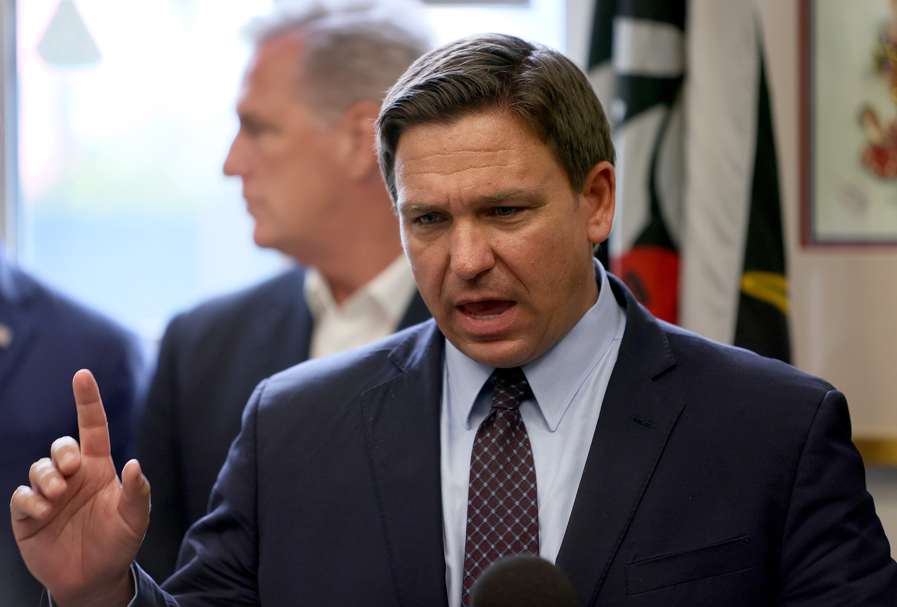 DeSantis Probe of Human Traffickers Cleared by Florida Supreme Court - Vimarsana News