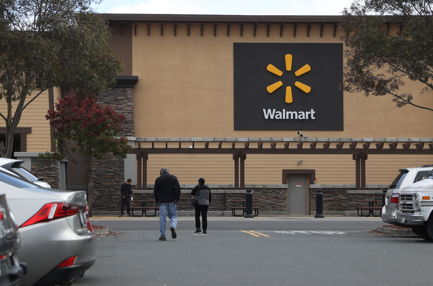 Walmart to Discontinue Tobacco Sales in Select US Stores - Vimarsana News