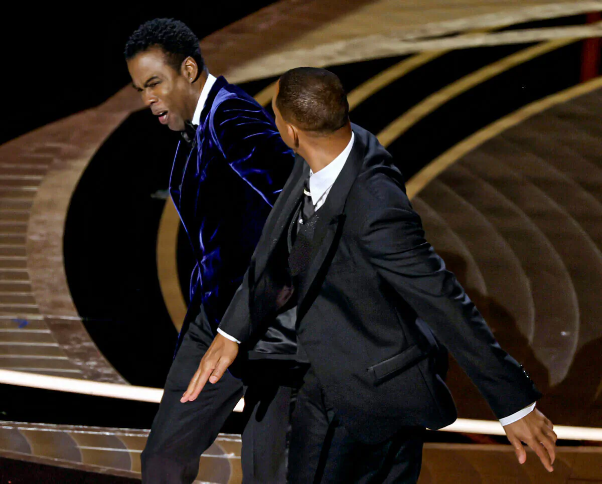Will Smith (R) appears to slap Chris Rock onstage during the 94th Annual Academy Awards at Dolby Theatre in Hollywood, Calif., on March 27, 2022. (Neilson Barnard/Getty Images)