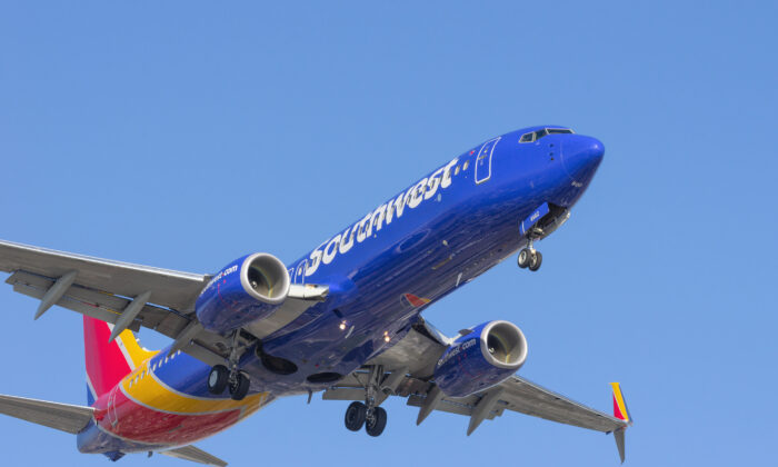 Southwest Airlines Boeing 737 approaching the Los Angeles International Airport for landing. (Dreamstime)