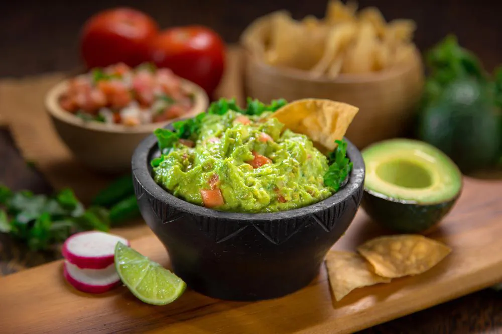 This tip will help you keep your guacamole green. (Shutterstock)