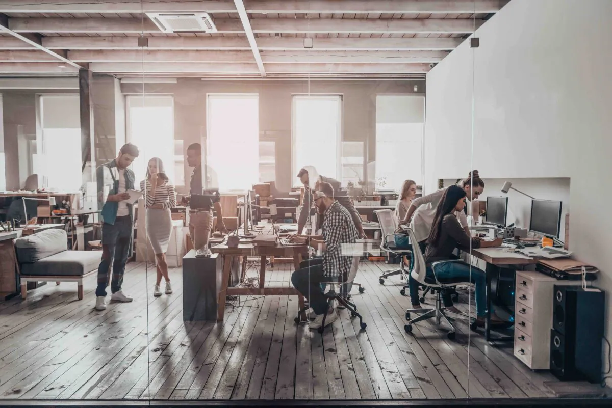 It’s critical to recognize and address tardiness issues among workers to prevent fostering a culture of lax professionalism.  (G-Stock Studio/Shutterstock)